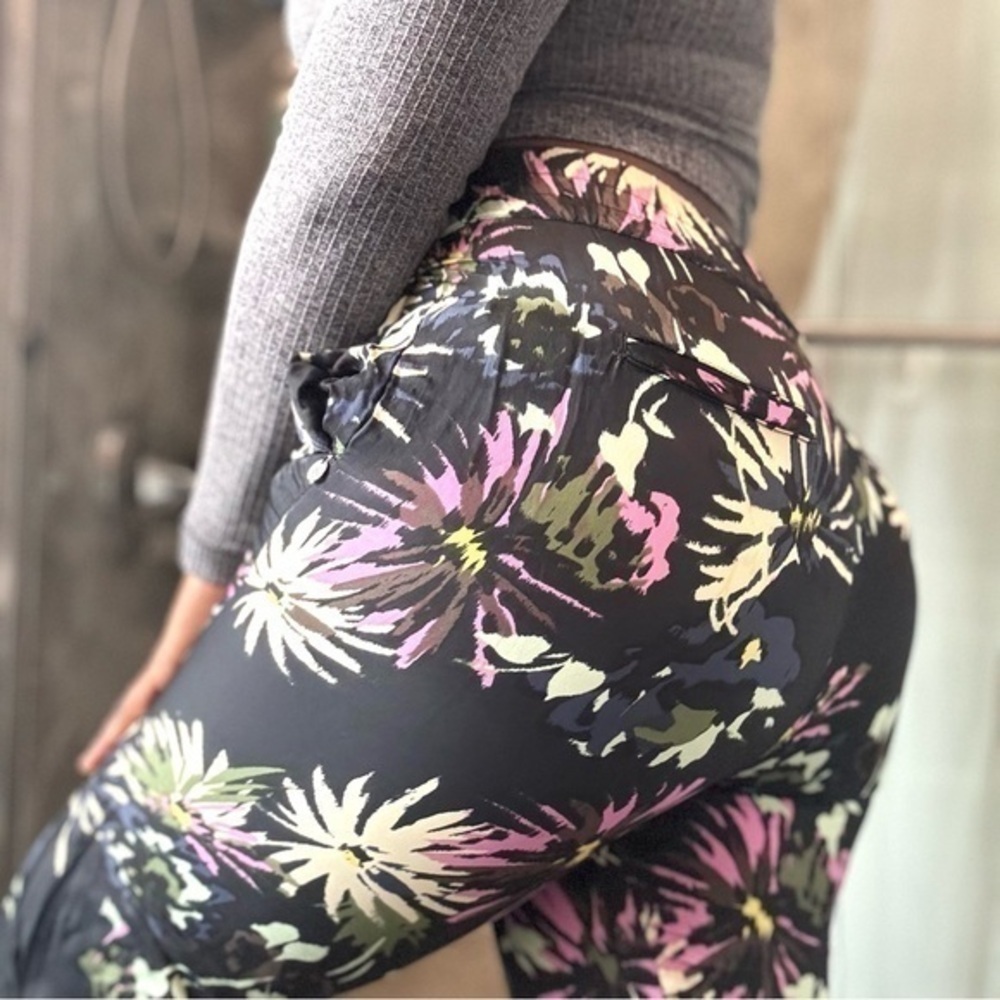 Scotch & Soda Gia Mid Rise Wide Leg Printed Trouser